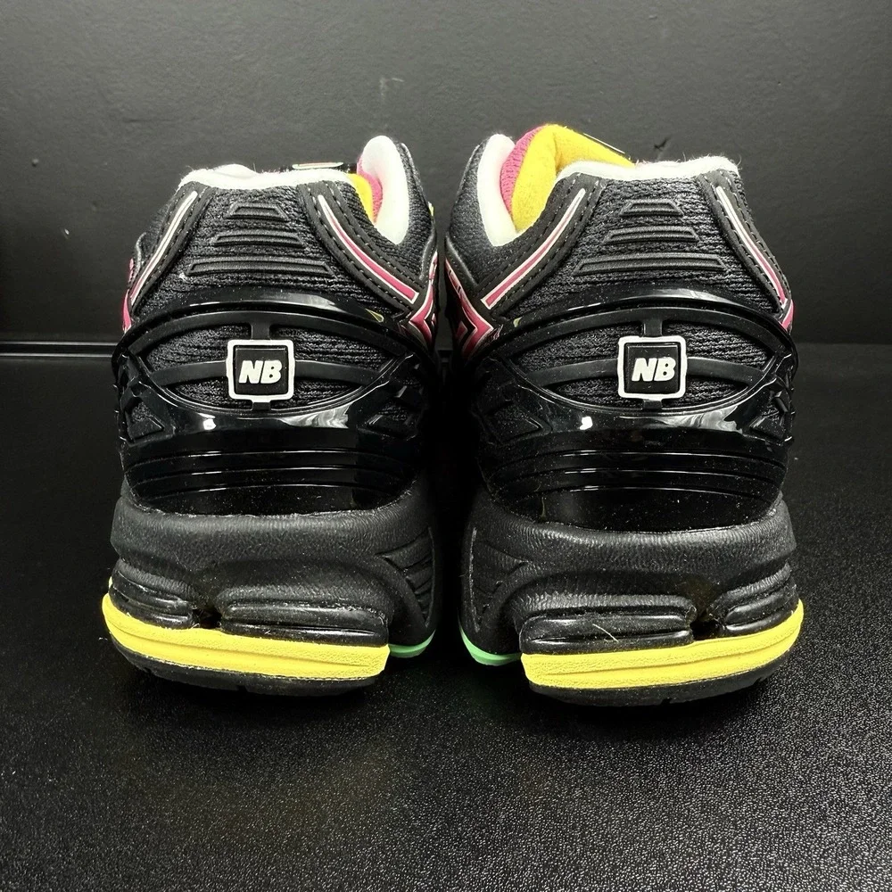 New Balance 1906R Womens Size 7 Shoes‎ Neon Black U1906RDM Lifestyle Mens 5.5